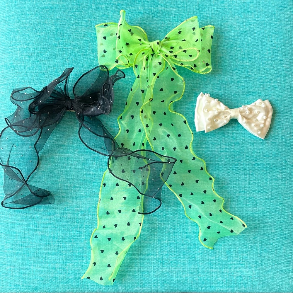 Free People 1980s Style Hair Bows Clips Set of 3
